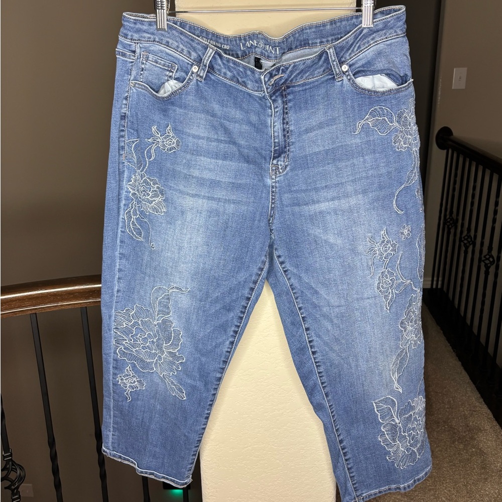 Lane Bryant Girlfriend Crop Blue Denim Jeans with Embroidery Size 20 Boho Summer
